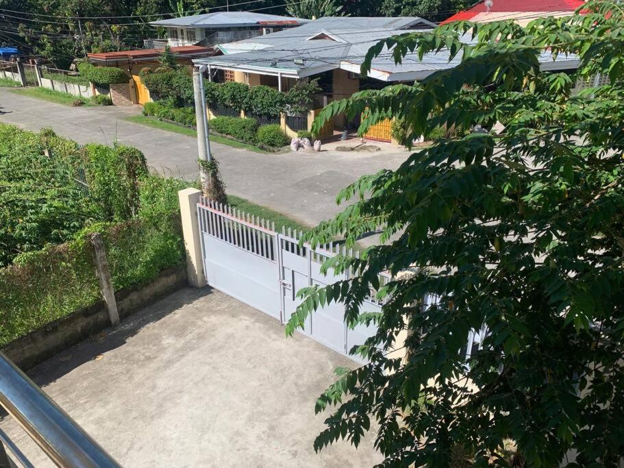 Dumaguete City Lee'S Apartment מראה חיצוני תמונה